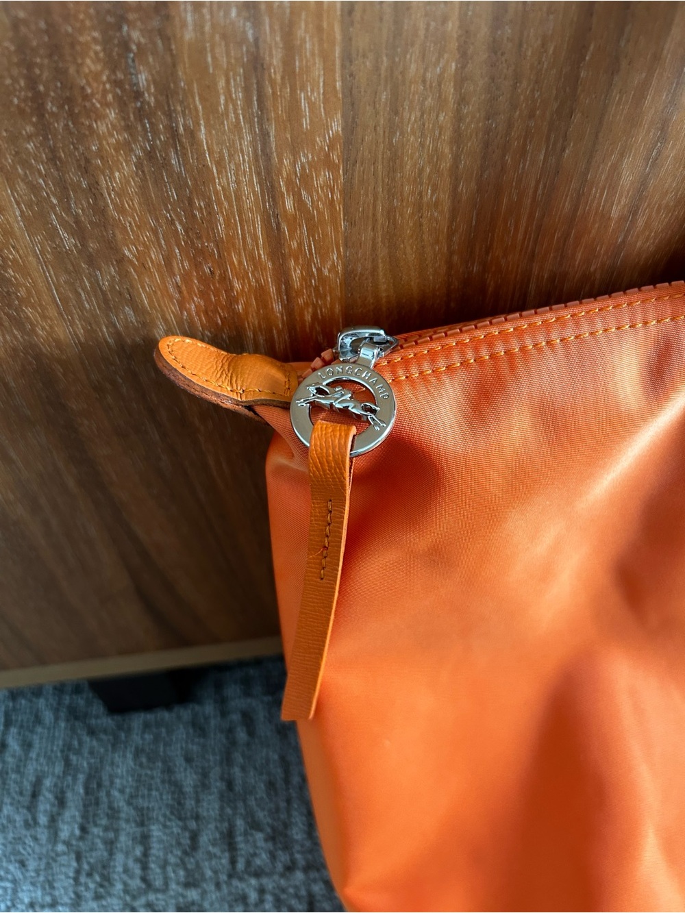Longchamp Orange Women's Tote Bag - Classic Everyday Carry - Picture 4 of 16